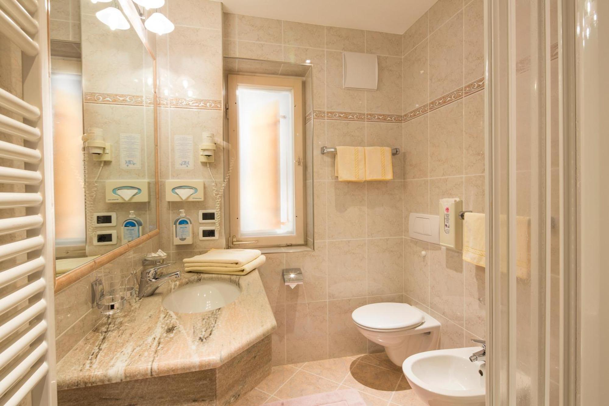 Hotel Maria Corvara in Badia Kültér fotó